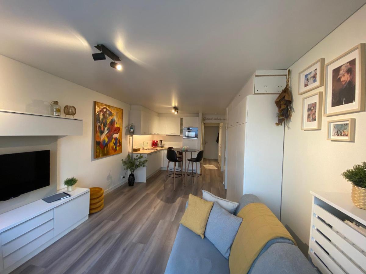 Moderne Studio Aan Zee Apartment Oostende Bagian luar foto