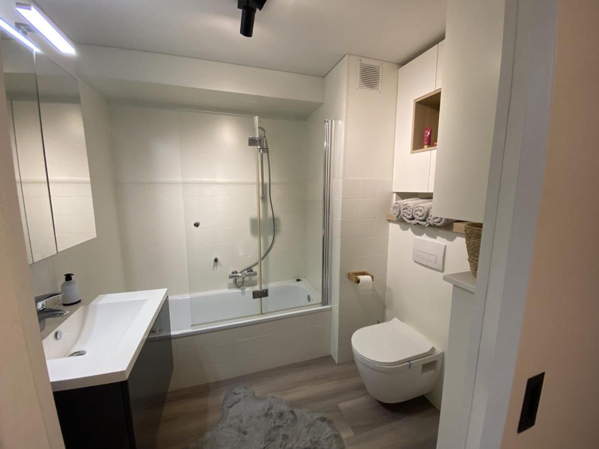 Moderne Studio Aan Zee Apartment Oostende Bagian luar foto